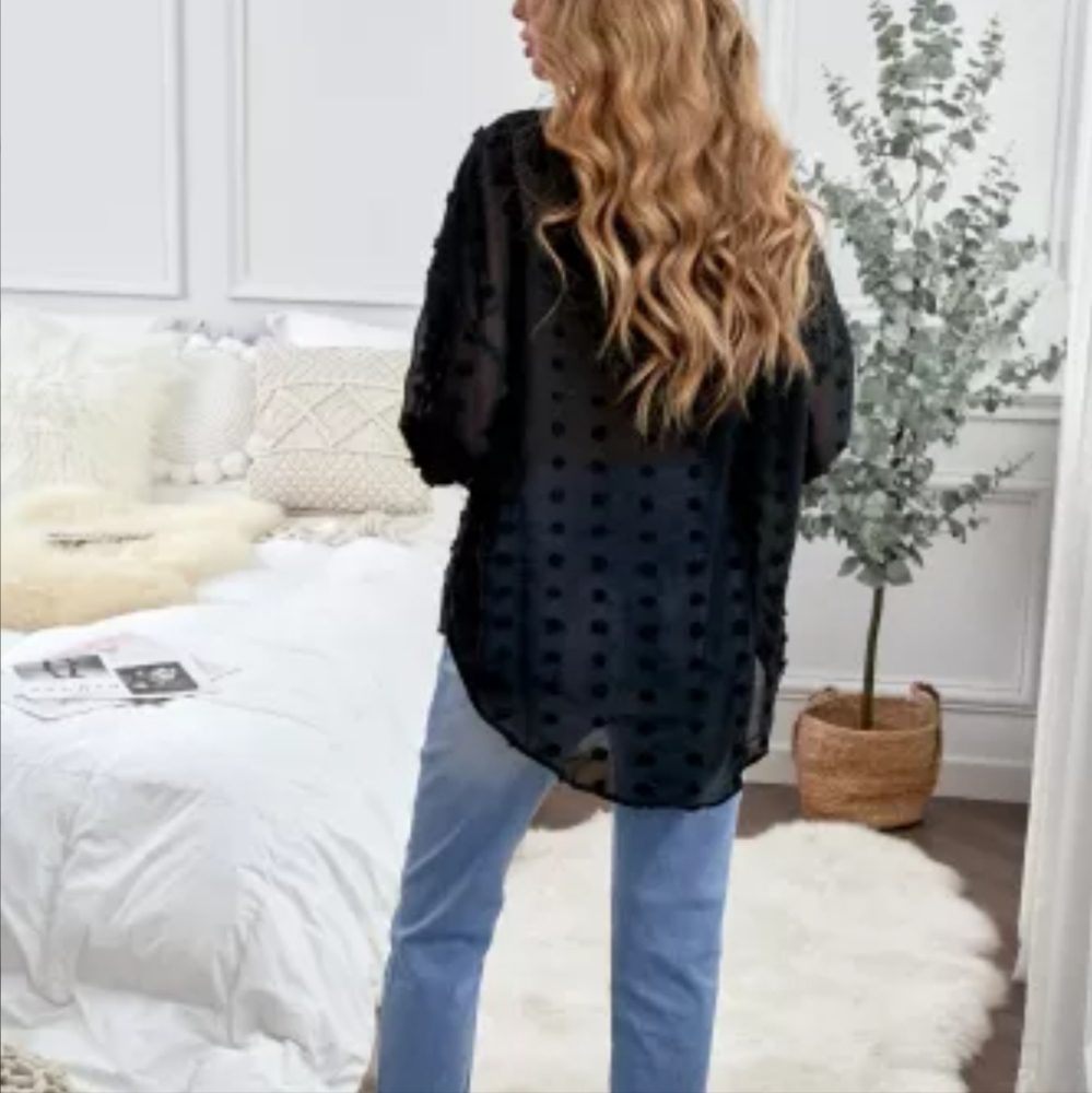 New long sleeved button Swiss dot top - Picture 8 of 8